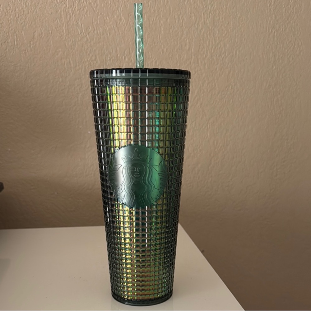 Green Tumbler with Straw